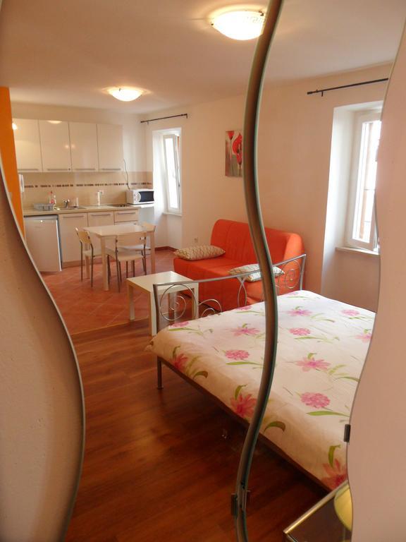 Apartment Casa Nova Rovinj Bilik gambar